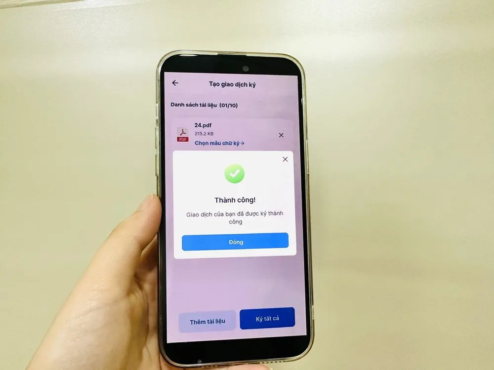 Chữ ký số giúp đảm bảo an toàn khi giao dịch ngân hàng. Ảnh: VNPT Chữ ký số giúp đảm bảo an toàn khi giao dịch ngân hàng. Ảnh: VNPT