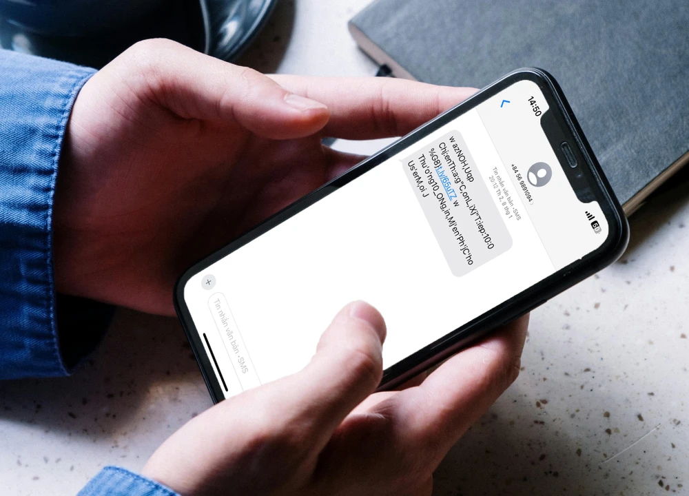 Tin công nghệ 5-7: Người dùng iPhone nên làm điều này để hạn chế bị tấn công SMS. Tin công nghệ 5-7: Người dùng iPhone nên làm điều này để hạn chế bị tấn công SMS.