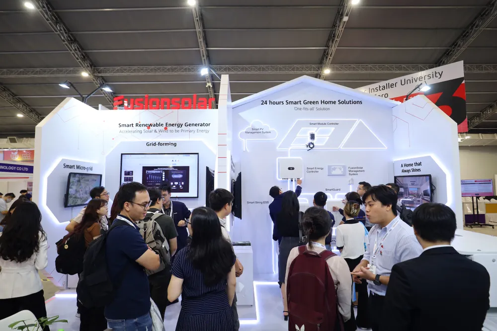 Tin công nghệ 12-7: Huawei giới thiệu các giải pháp điện mặt trời. Tin công nghệ 12-7: Huawei giới thiệu các giải pháp điện mặt trời.