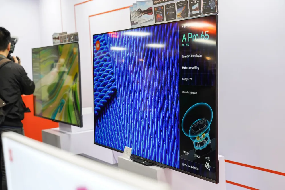 Xiaomi Tivi A Pro 65 inch nổi bật với nhiều công nghệ mới. Ảnh: TIỂU MINH Xiaomi Tivi A Pro 65 inch nổi bật với nhiều công nghệ mới. Ảnh: TIỂU MINH