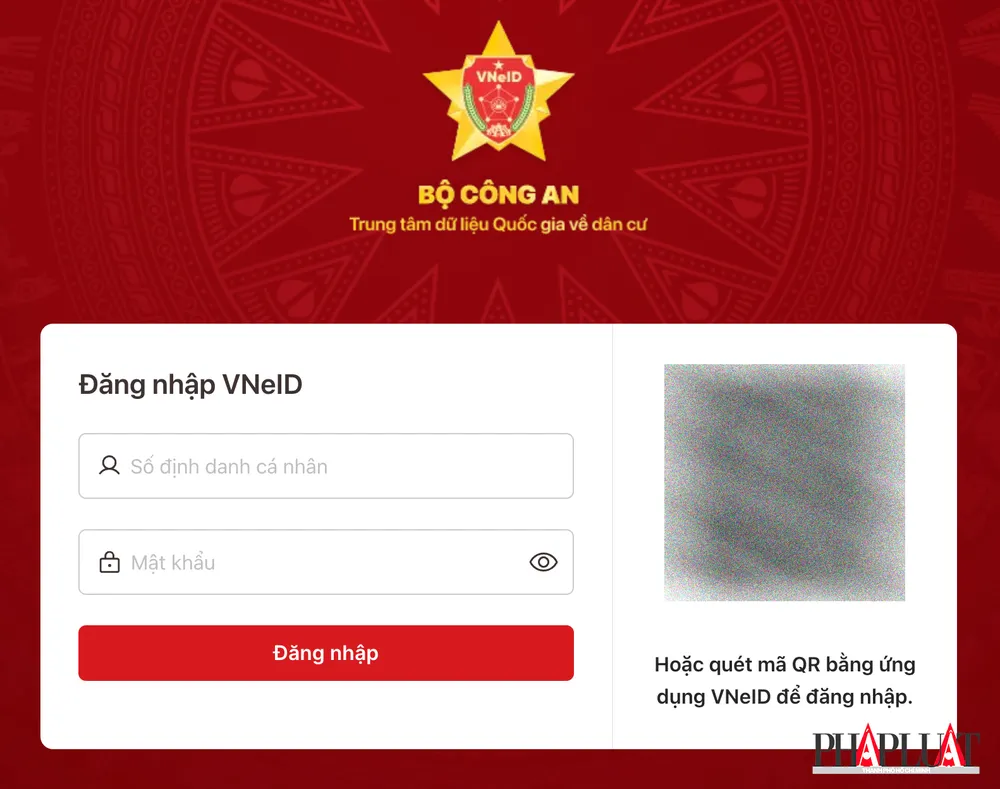 Đăng nhập Cổng dịch vụ công quốc gia bằng ứng dụng VNeID. Ảnh: MINH HOÀNG