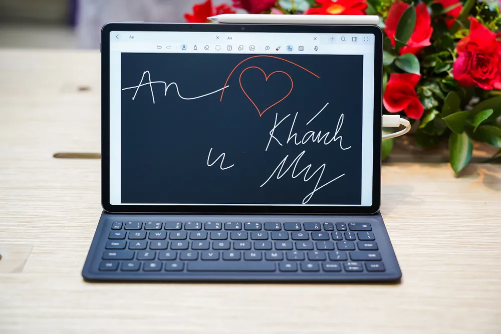 Tin công nghệ 6-8: Ứng dụng Huawei Notes được cải tiến đáng kể. Ảnh: TIỂU MINH