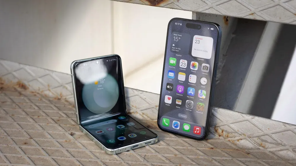Tin công nghệ 7-8: Apple dự kiến ra mắt iPhone màn hình gập vào năm 2026. Ảnh PhoneArena Tin công nghệ 7-8: Apple dự kiến ra mắt iPhone màn hình gập vào năm 2026