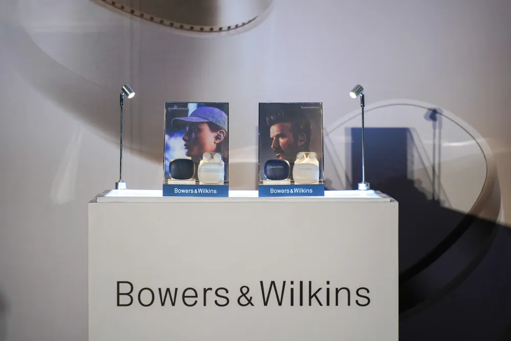 Bowers & Wilkins giới thiệu bộ đôi tai nghe không dây thế hệ mới. Ảnh: TIỂU MINH Bowers & Wilkins giới thiệu bộ đôi tai nghe không dây thế hệ mới. Ảnh: TIỂU MINH