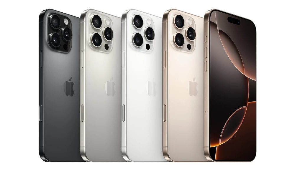 iPhone 16 Pro Max năm nay được nâng cấp đáng kể. Ảnh: Apple