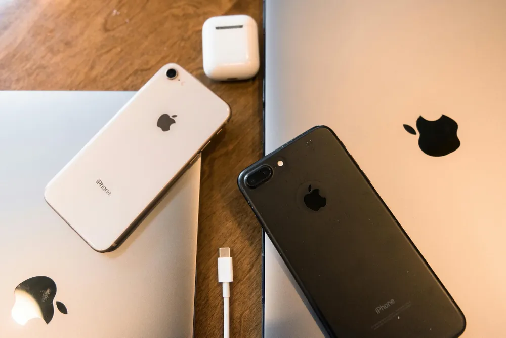 Thiết lập giới hạn sạc giúp tối ưu hóa pin trên iPhone. Ảnh: Pexels