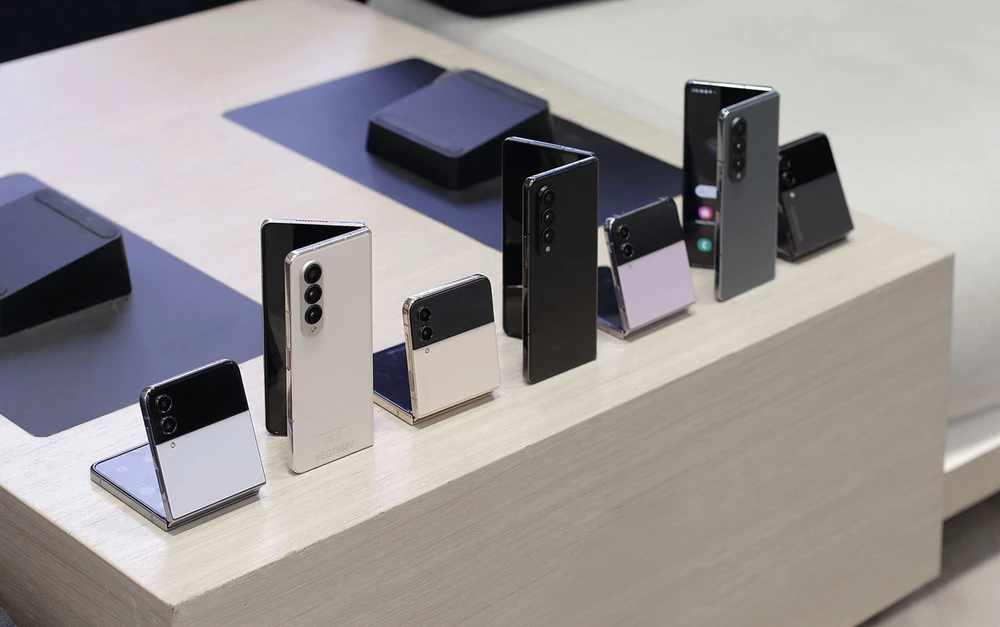 Tin công nghệ 10-10: Người dùng điện thoại Samsung nên cập nhật ngay lập tức.