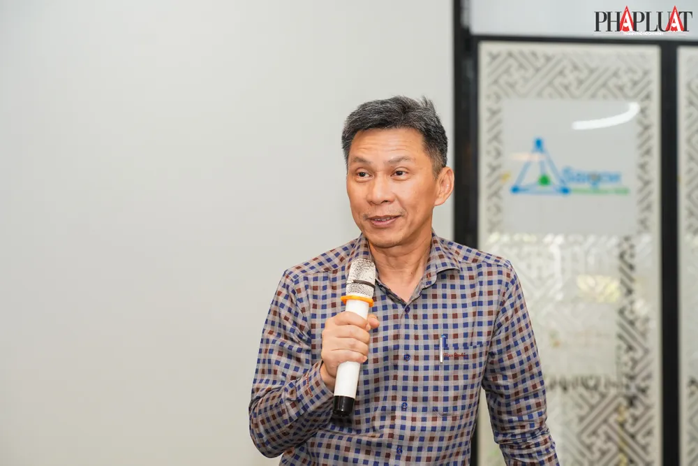 TS. Nguyễn Việt Dũng, Giám đốc Sở KHCN TP.HCM chia sẻ tại hội thảo. Ảnh: MINH HOÀNG