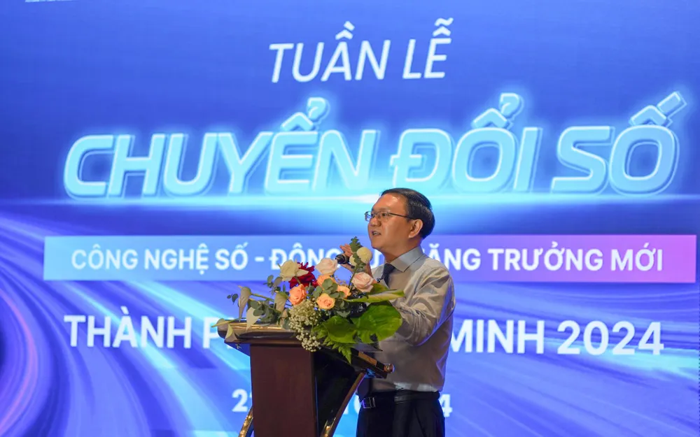 Ông Lâm Đình Thắng, Giám đốc Sở TT&TT TP.HCM phát biểu khai mạc sự kiện. Ảnh: TIỂU MINH Ông Lâm Đình Thắng, Giám đốc Sở TT&TT TP.HCM phát biểu khai mạc sự kiện. Ảnh: TIỂU MINH