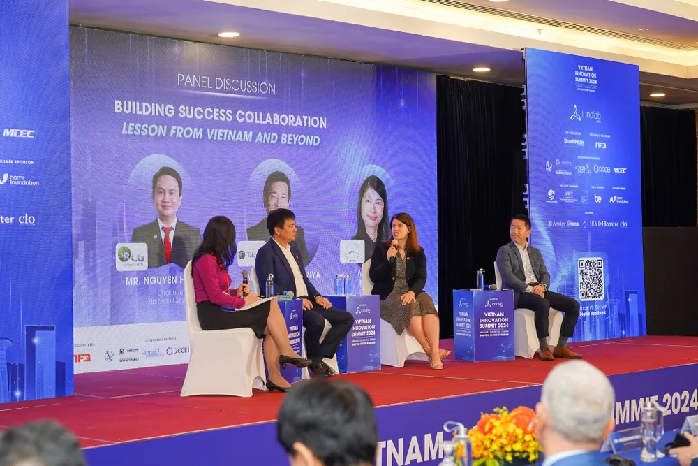 Các phiên thảo luận tại Hội nghị Thượng đỉnh Đổi mới Sáng tạo Việt Nam 2024. Ảnh: TIỂU MINH