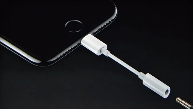 Tin công nghệ 18-11: Apple có thể sẽ ngừng sản xuất dongle Lightning sang 3.5 mm.