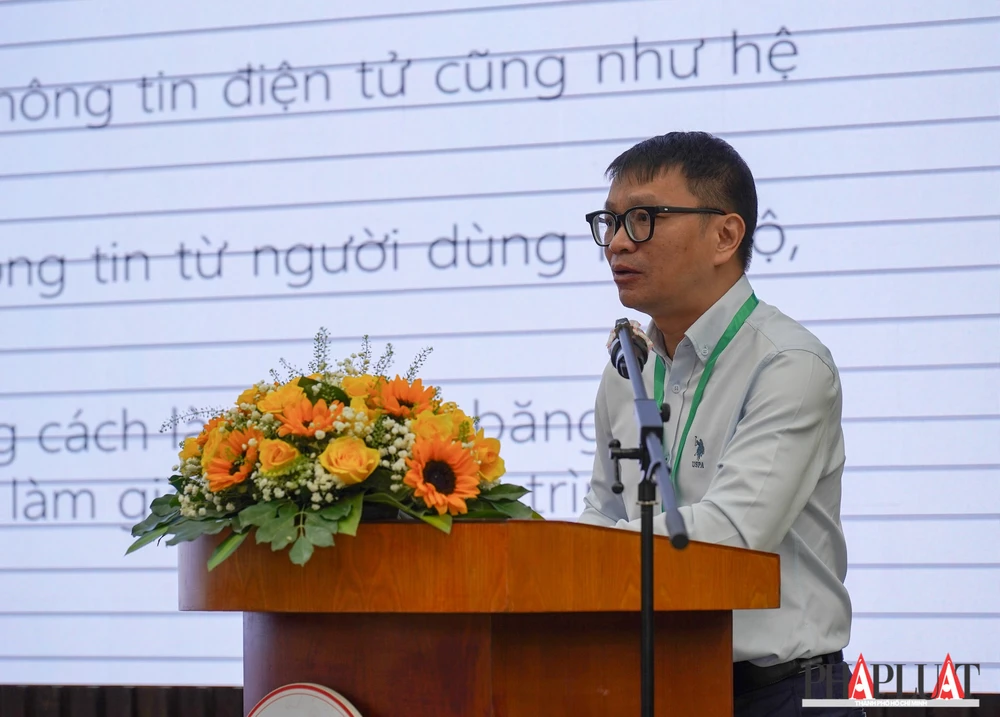 Ông Võ Văn Khang - Phó Chủ tịch Chi hội VNISA phía Nam công bố thể lệ, nội dung chương trình diễn tập thực chiến. Ảnh: TIỂU MINH