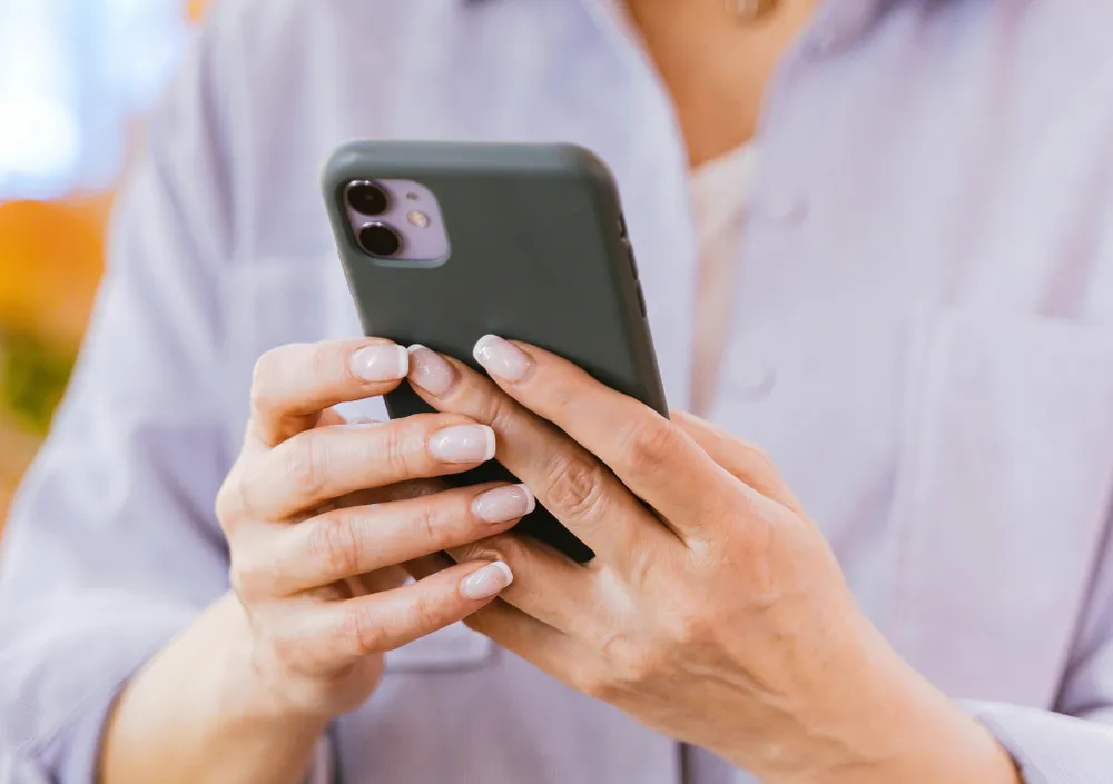 Tin công nghệ 20-12: Mẹo để hạn chế bị lừa đảo qua điện thoại. Ảnh: Pexels