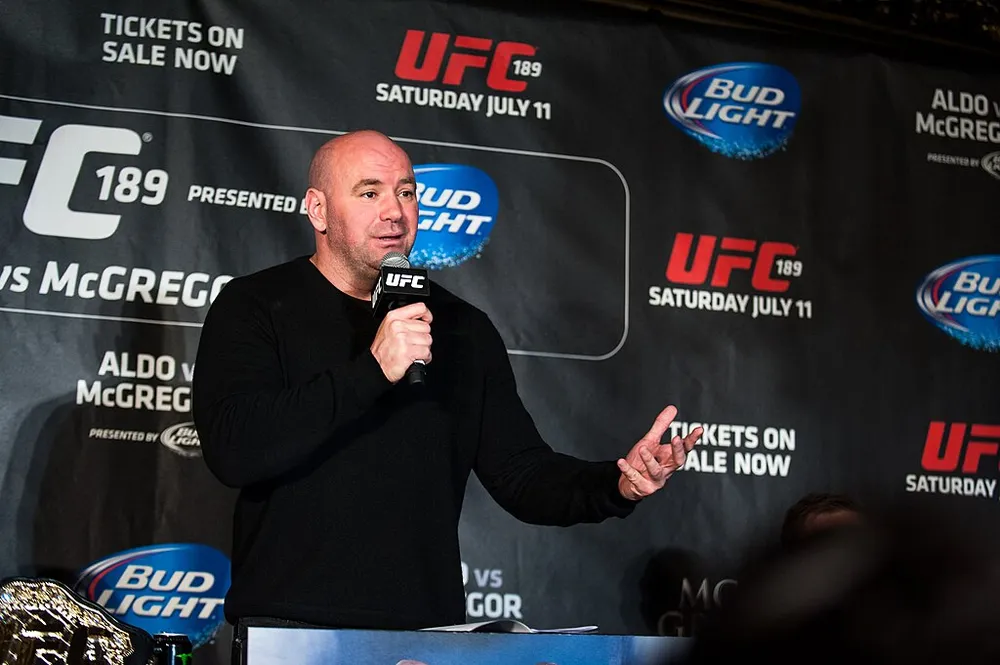 UFC Dana White có lẽ được biết đến nhiều nhất với vai trò là Chủ tịch kiêm Tổng giám đốc điều hành của UFC.