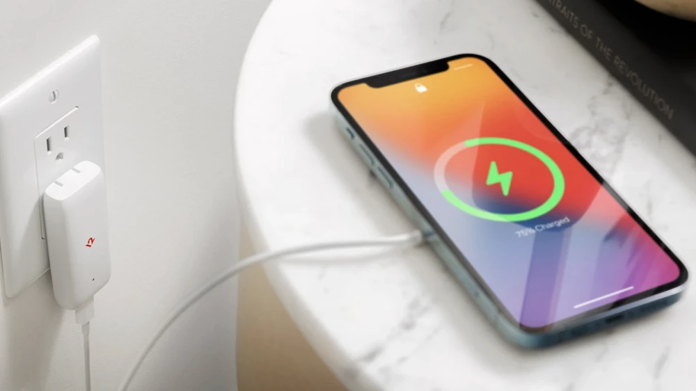 Sạc iPhone không đúng cách có thể gây chai pin là một trong những quan niệm sai lầm về thiết bị. Sạc iPhone không đúng cách có thể gây chai pin là một trong những quan niệm sai lầm về thiết bị.