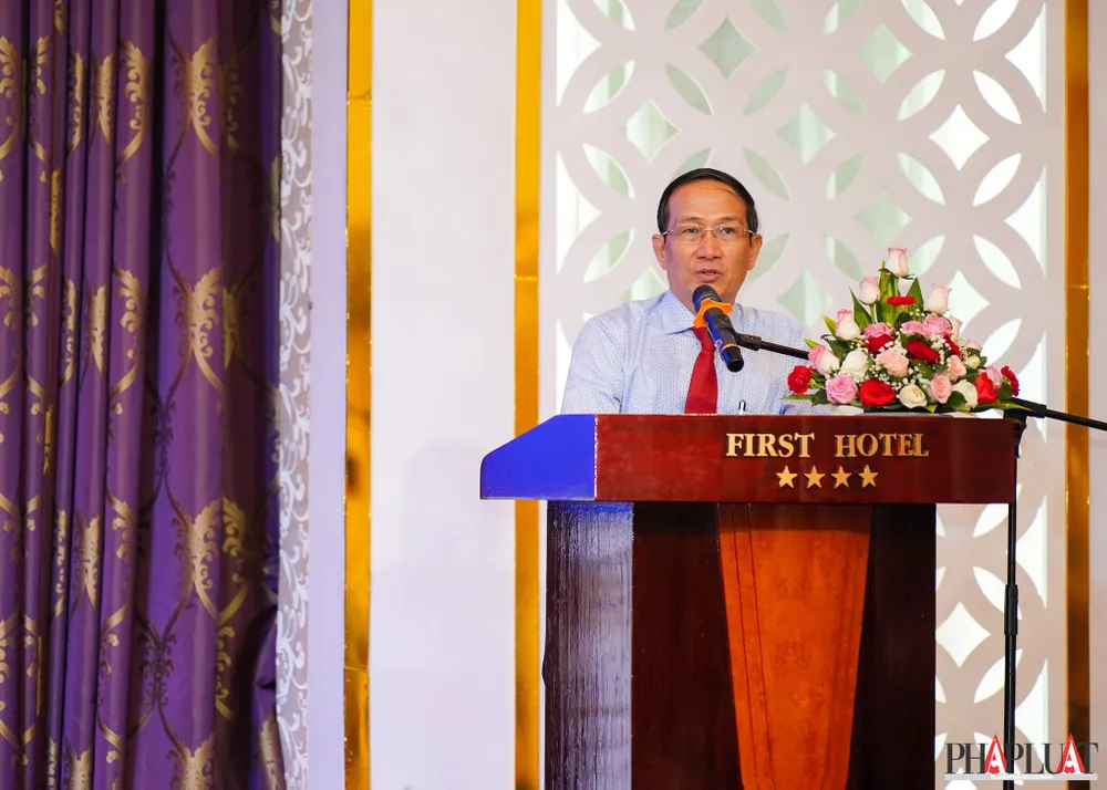 Ông Trần Hoàng, Tổng Biên tập Tạp chí Doanh Nhân Sài Gòn. Ảnh: TIỂU MINH