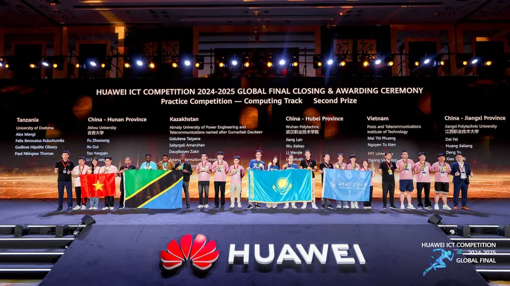 Tin công nghệ 30-5: Sinh viên Việt Nam đạt giải cao tại Huawei ICT Competition.