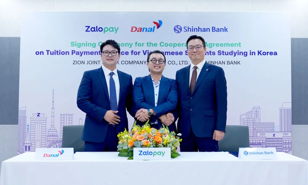 Tin công nghệ 20-6: ZaloPay hỗ trợ thanh toán học phí quốc tế.