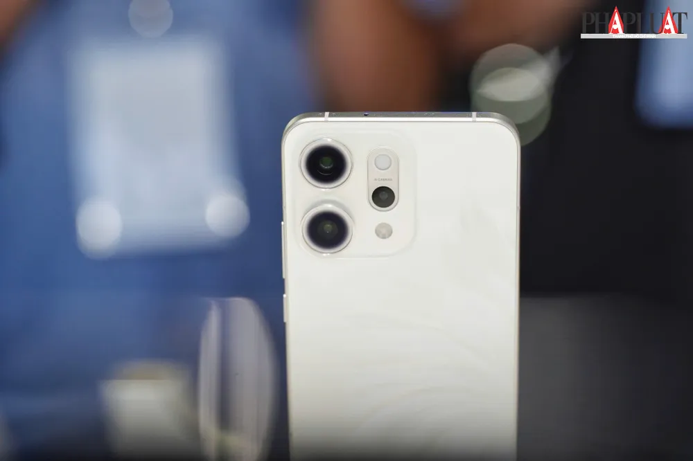 oppo-reno-14-8.jpg