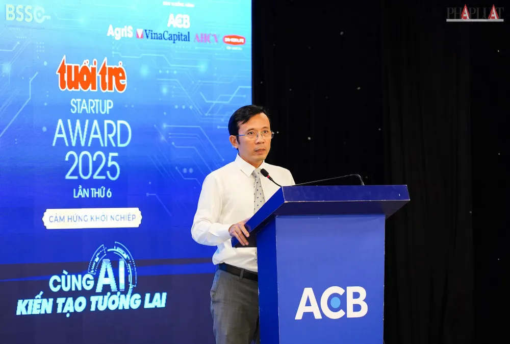 Ông Trần Xuân Toàn, Phó tổng biên tập báo Tuổi Trẻ nhấn mạnh việc truyền cảm hứng là rất quan trọng, đặc biệt là cho các startup. Ảnh: TIỂU MINH