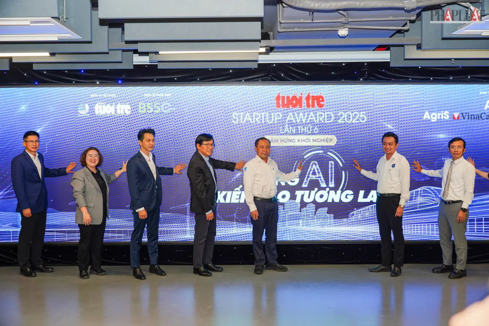 Khởi động cuộc thi Tuổi Trẻ Startup Award 2025 với chủ đề “Cùng AI kiến tạo tương lai”. Ảnh: TIỂU MINH