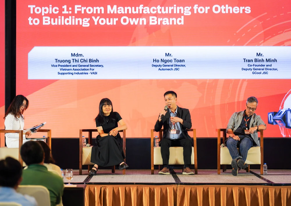 Tin công nghệ 24-7: Các chuyên gia chia sẻ kinh nghiệm tại diễn đàn M-TALKS 2025 để đẩy mạnh ngành cơ khí - chế tạo Việt Nam. Ảnh: TIỂU MINH