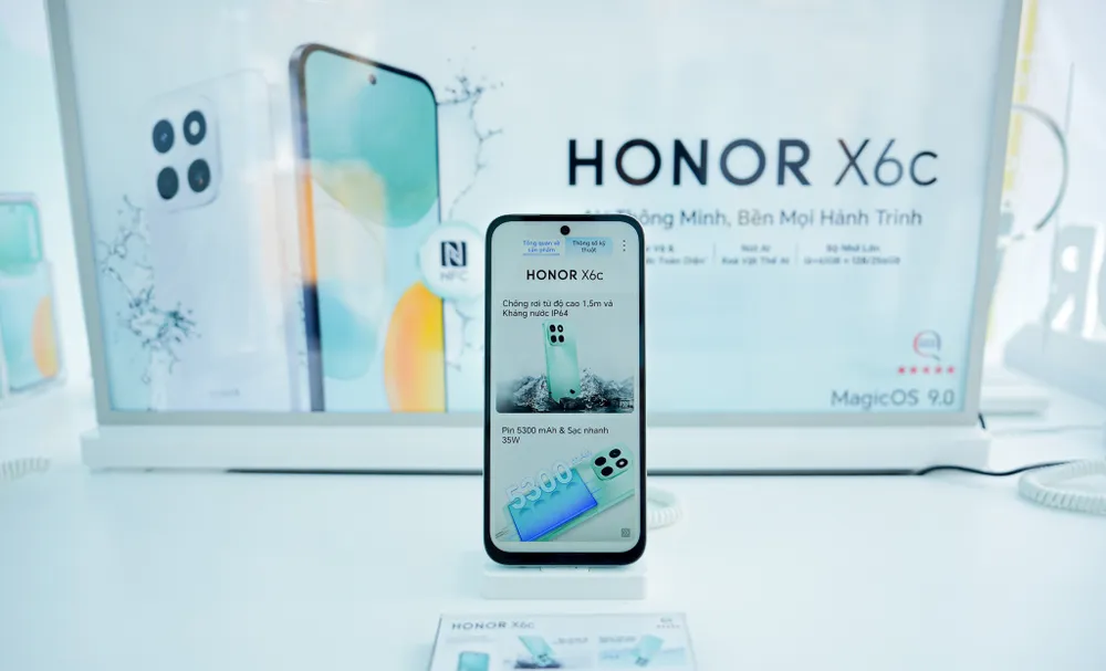 Tin công nghệ 12-8: Trải nghiệm smartphone phổ thông siêu bền Honor X6c.