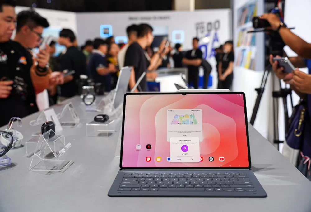 Tin công nghệ 8-9: Galaxy Tab S11 Ultra có màn hình lên đến 14,6 inch.