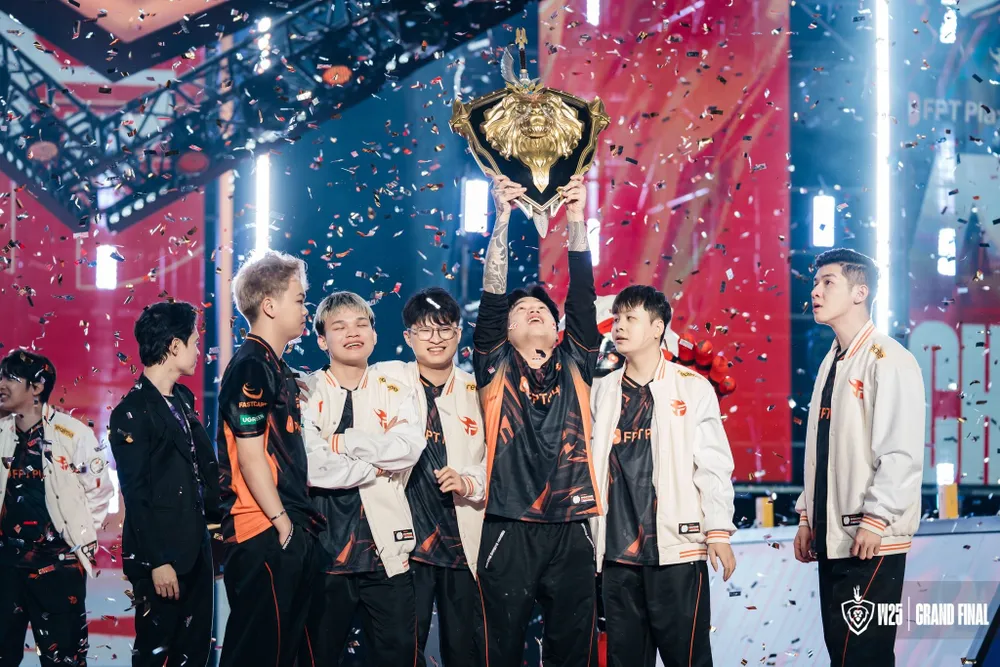 Tin công nghệ 5-11: FPT x Flash vô địch Đấu Trường Danh Vọng Mùa Đông 2025.