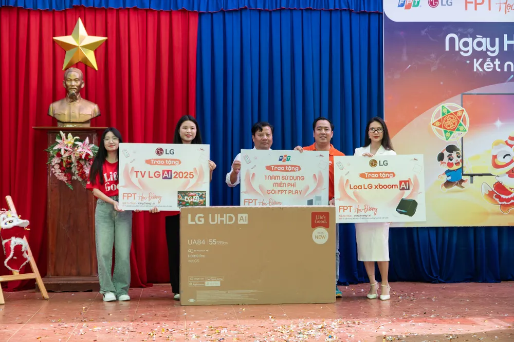 Tin công nghệ 12-11: FPT và LG mang công nghệ đến trường học vùng sâu vùng xa.