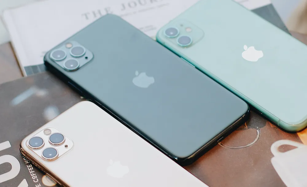 Tin công nghệ 5-12: Người dùng iPhone quá cũ nên nâng cấp lên thiết bị mới.