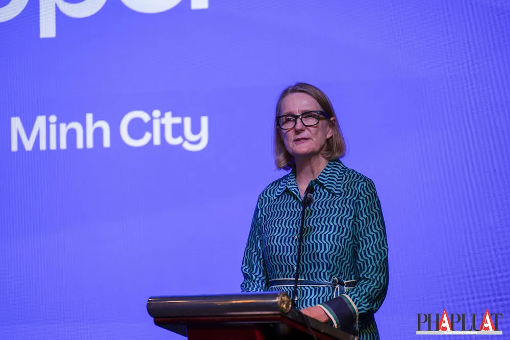 Bà Sarah Hooper, Tổng Lãnh sự Australia tại TP.HCM. Ảnh: TIỂU MINH
