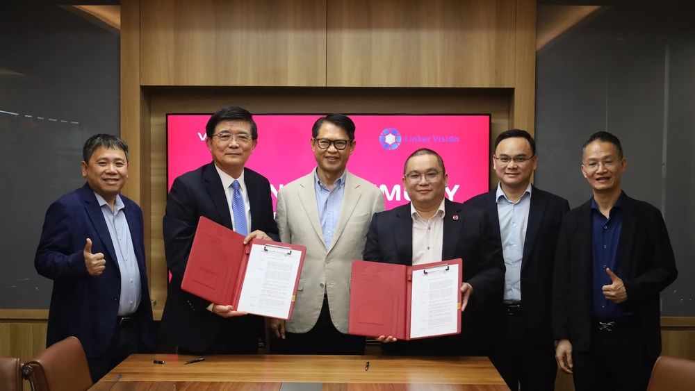 Tin công nghệ 21-12: Viettel AI hợp tác Linker Vision phát triển AI đô thị.