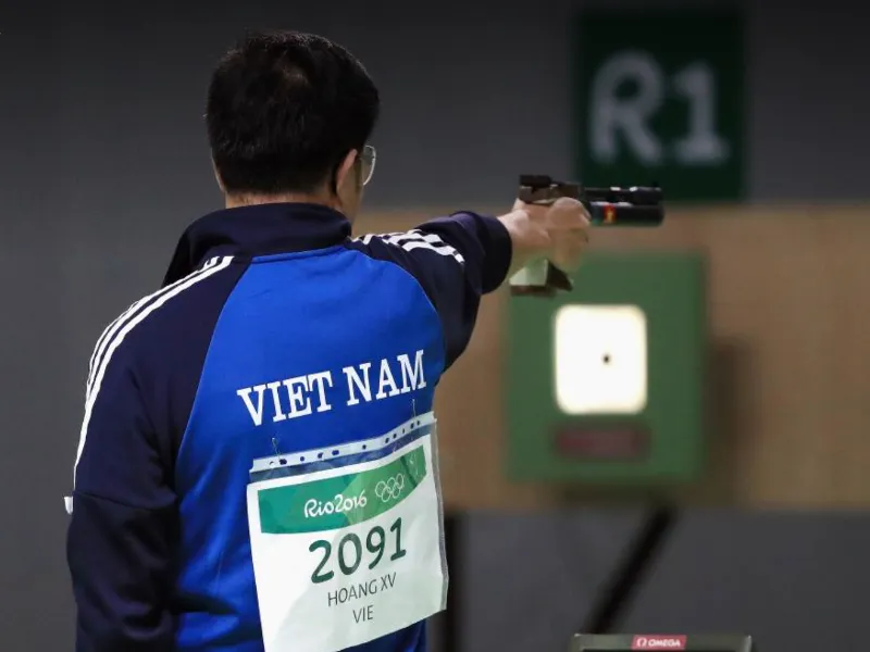 Cú bắn 10,7 điểm đưa Hoàng Xuân Vinh trở thành nhà vô địch Olympic. ẢNH: Olympic Rio
