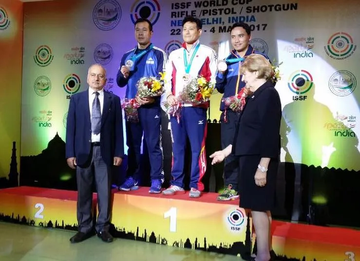 Xạ thủ Hoàng Xuân Vinh đoạt ngôi á quân Cúp thế giới ảnh 2 Xạ thủ Hoàng Xuân Vinh đoạt ngôi á quân Cúp thế giới ảnh 2