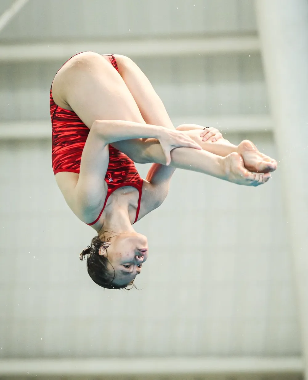 VĐV Phương Mai với bài thi giành chiếc HCĐ đầu tiên về cho đoàn TTVN. ẢNH: ANH PHƯƠNG VĐV Phương Mai với bài thi giành chiếc HCĐ đầu tiên về cho đoàn TTVN. ẢNH: ANH PHƯƠNG