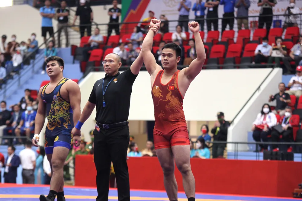 Đô vật Nghiêm Đình Hiếu giành HCV hạng 87 kg nam. ẢNH: QUÝ LƯỢNG Đô vật Nghiêm Đình Hiếu giành HCV hạng 87 kg nam. ẢNH: QUÝ LƯỢNG