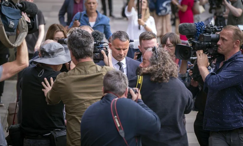 Phiên tòa xét xử Ryan Giggs thu hút sự quan tâm của truyền thông nước Anh. Ảnh: GETTY Phiên tòa xét xử Ryan Giggs thu hút sự quan tâm của truyền thông nước Anh. Ảnh: GETTY