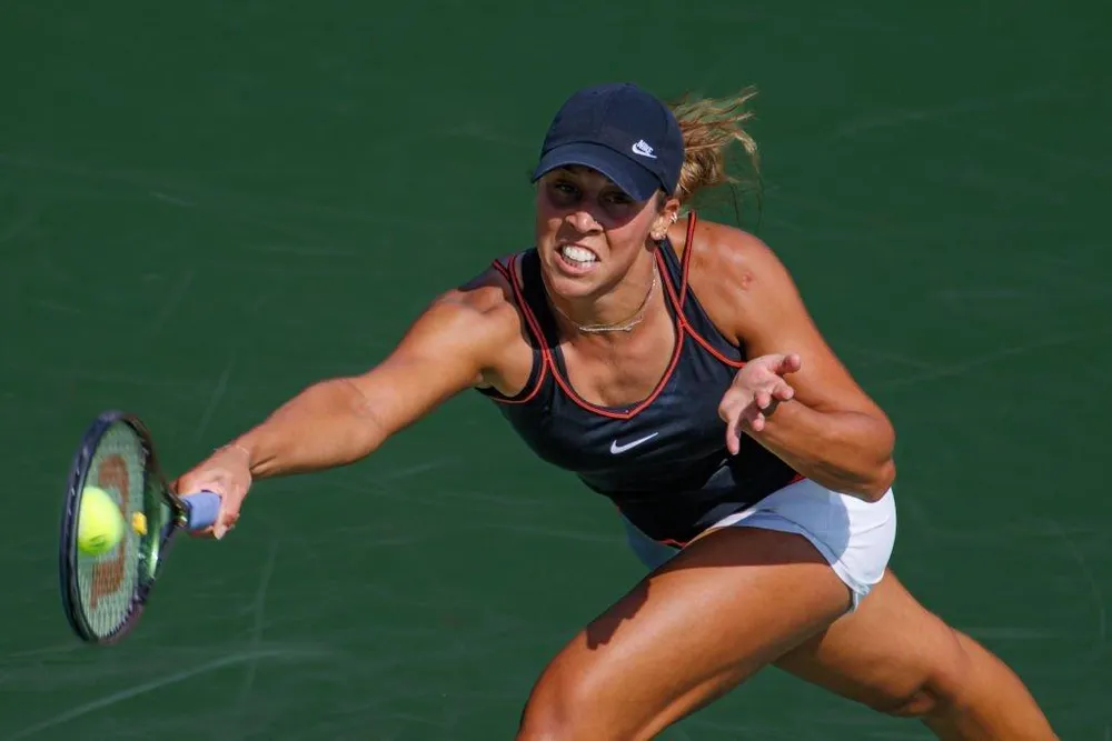 Madison Keys chơi xuất thần loại hạt giống số 1 Swiatek. Ảnh: GETTY