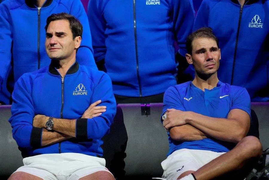 Federer và Nadal cùng khóc trong ngày huyền thoại người Thụy Sĩ chia tay sự nghiệp. Ảnh: GETTY