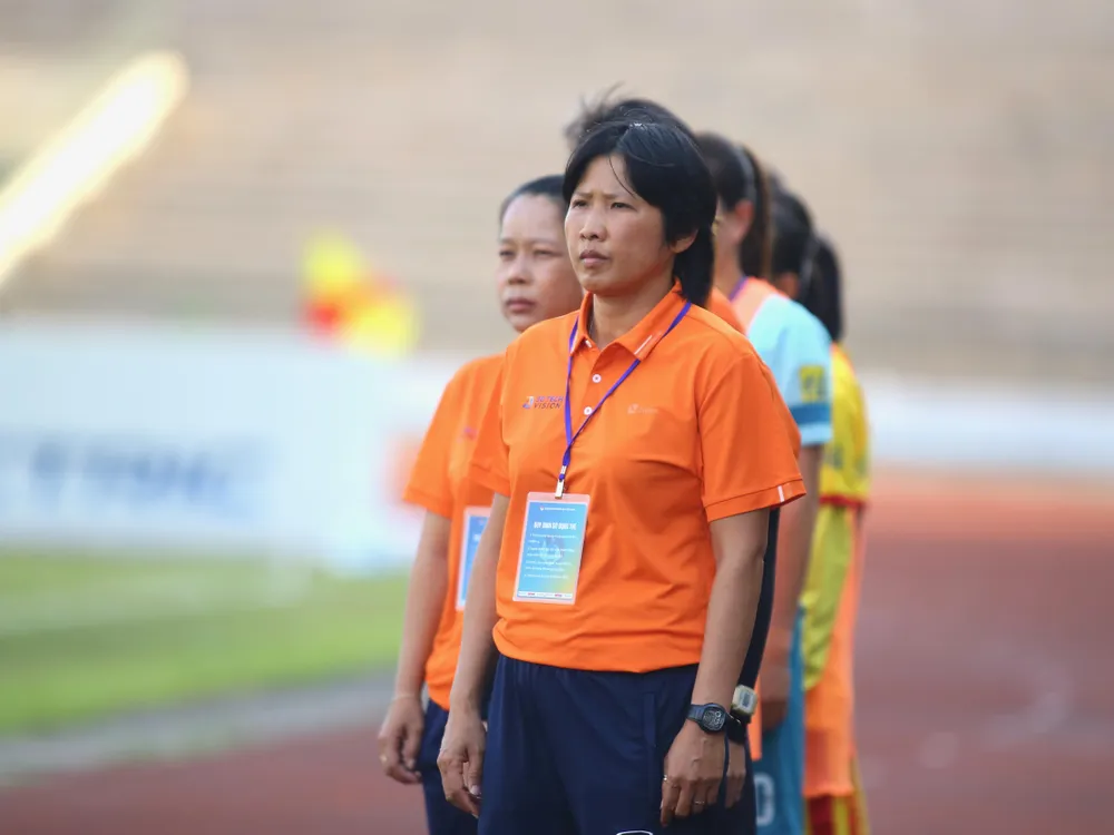 HLV đội TP.HCM I Kim Chi. Ảnh: TSB