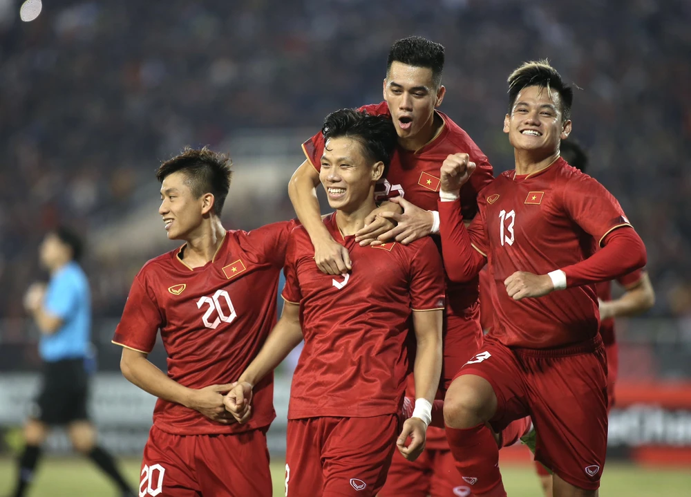 "Đội tuyển Việt Nam xứng đáng vô địch AFF Cup", HLV Kim Pan-gon. Ảnh: ANH THỎA