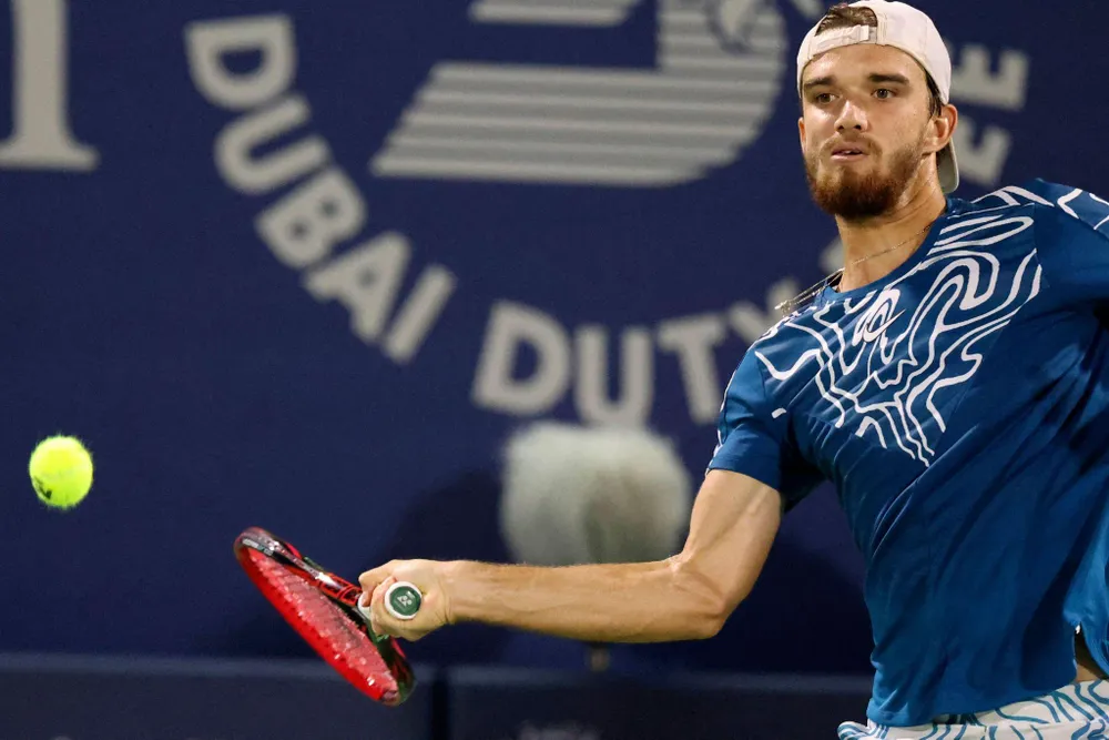 Tomas Machac có "trận đấu để đời" trước tay vợt số 1 thế giới. Ảnh: GETTY Tomas Machac có "trận đấu để đời" trước tay vợt số 1 thế giới. Ảnh: GETTY