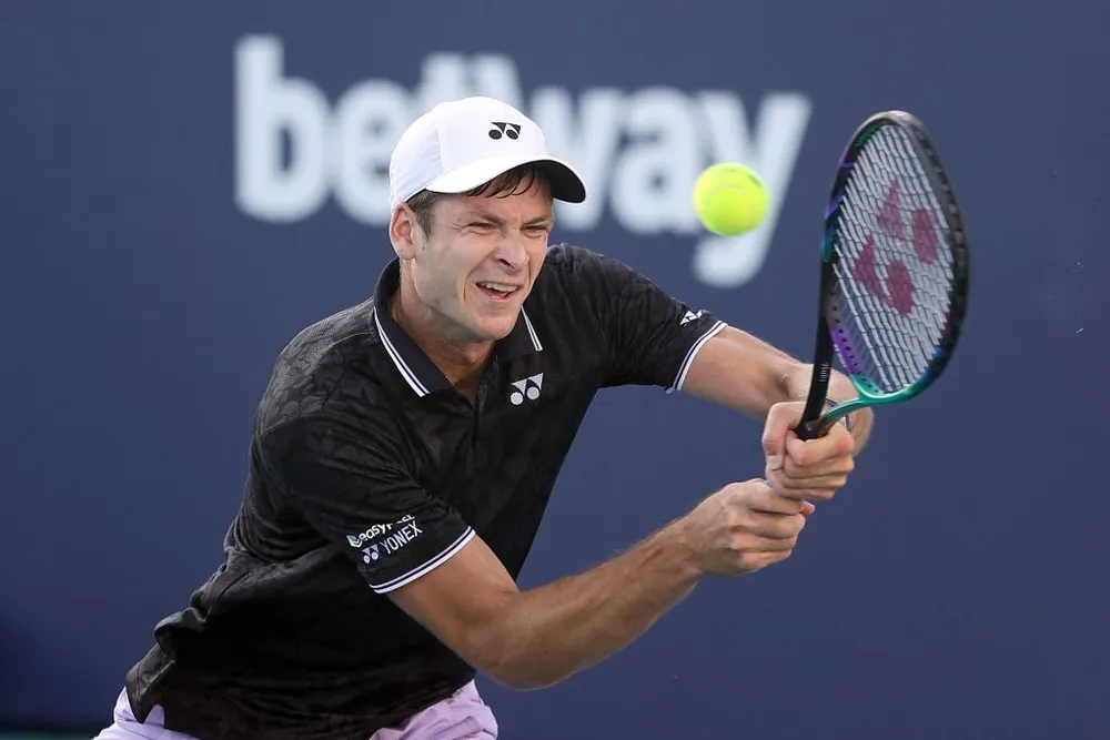 Tay vợt Hurkacz trong trận thắng kịch tính trước Kokkinakis. Ảnh: GETTY