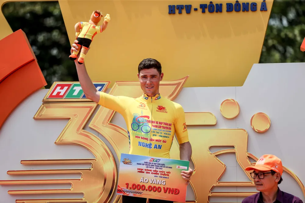 Tay đua thuộc biên chế Tập Đoàn Lộc Trời - Rikunov tiếp tục chiếm giữ áo vàng sau 3 chặng.