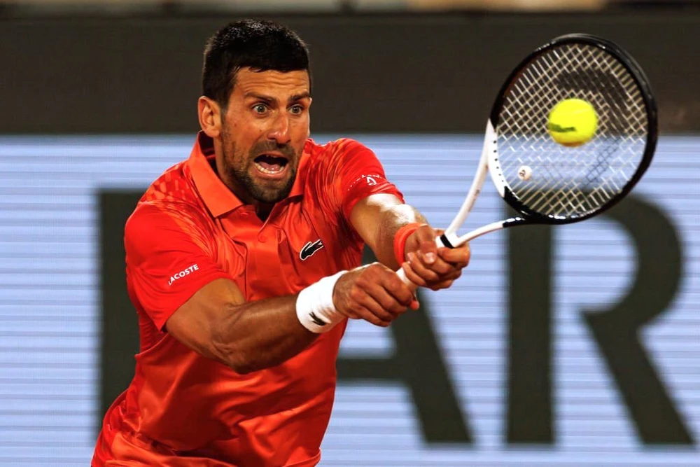 Tay vợt người Serbia khuấy động giải Pháp mở rộng bằng thông điệp chính trị về Kosovo. Ảnh: GETTY Tay vợt người Serbia khuấy động giải Pháp mở rộng bằng thông điệp chính trị về Kosovo. Ảnh: GETTY