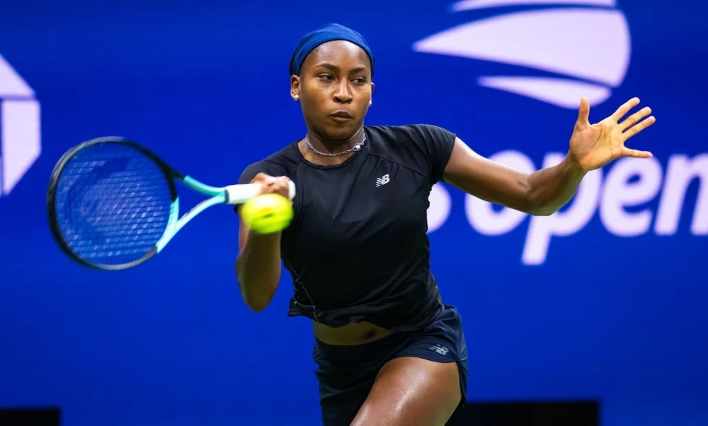 Gauff tập luyện trên sân trung tâm của giải Mỹ mở rộng. Ảnh: GETTY