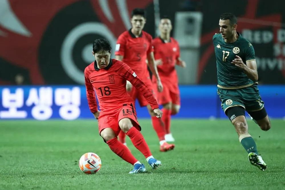 Lee Kang-in ghi hai bàn trong trận thắng mới đây của tuyển Hàn Quốc. Ảnh: GETTY hlv-klinsmann-nan-gan-sao-han-quoc-lee-kang-in-3.jpeg