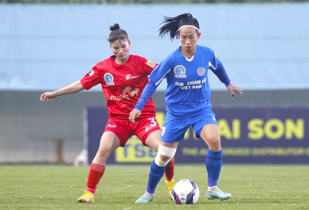 Than KSVN độc chiếm đỉnh bảng.jpg