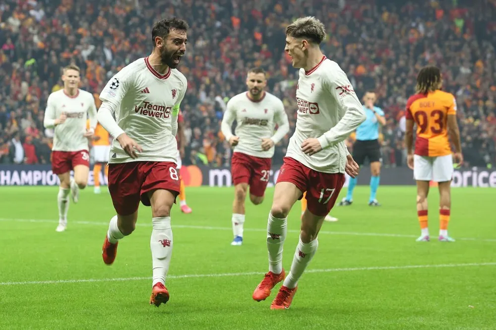 Fernandes chê Manchester United